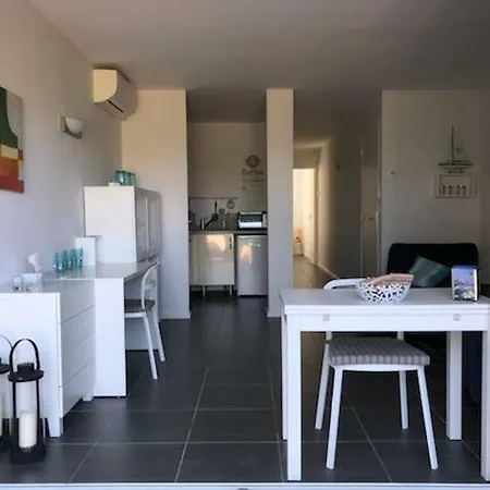 Les Pieds Dans L'eau ! Lägenhet Le Lavandou