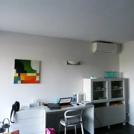 Les Pieds Dans L'eau !